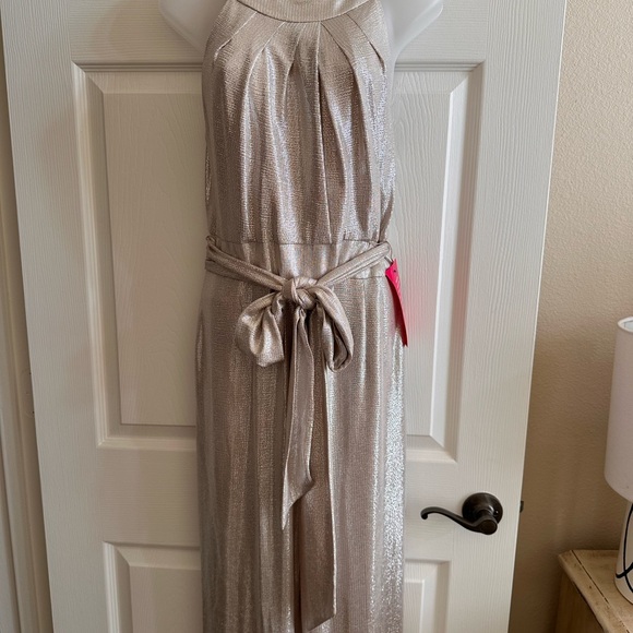 NWT Tahari metallic jumpsuit size 8 - Picture 5 of 9